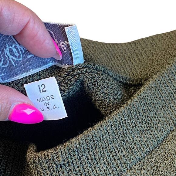 Vintage St. John Collection Marie Gray Olive Green Wool Sweater Skirt Size 12 - Picture 5 of 5